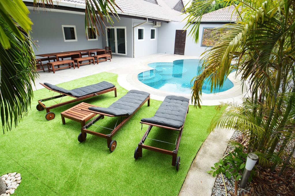 Ruamchok Ocean View Apartment Pattaya Bagian luar foto