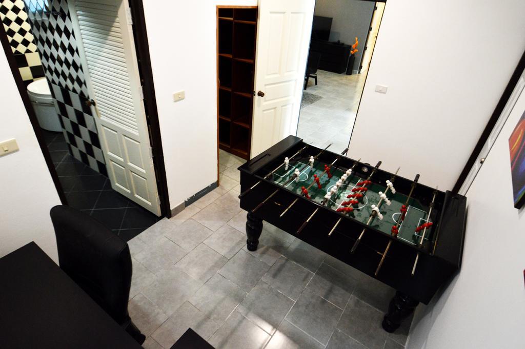 Ruamchok Ocean View Apartment Pattaya Bagian luar foto
