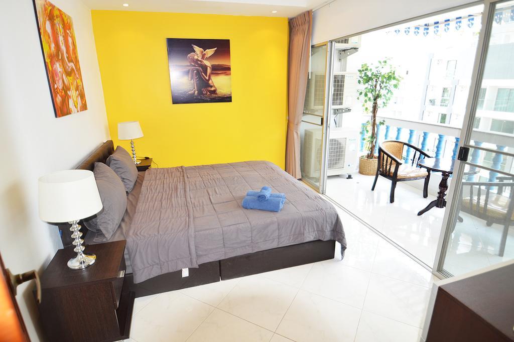Ruamchok Ocean View Apartment Pattaya Bagian luar foto