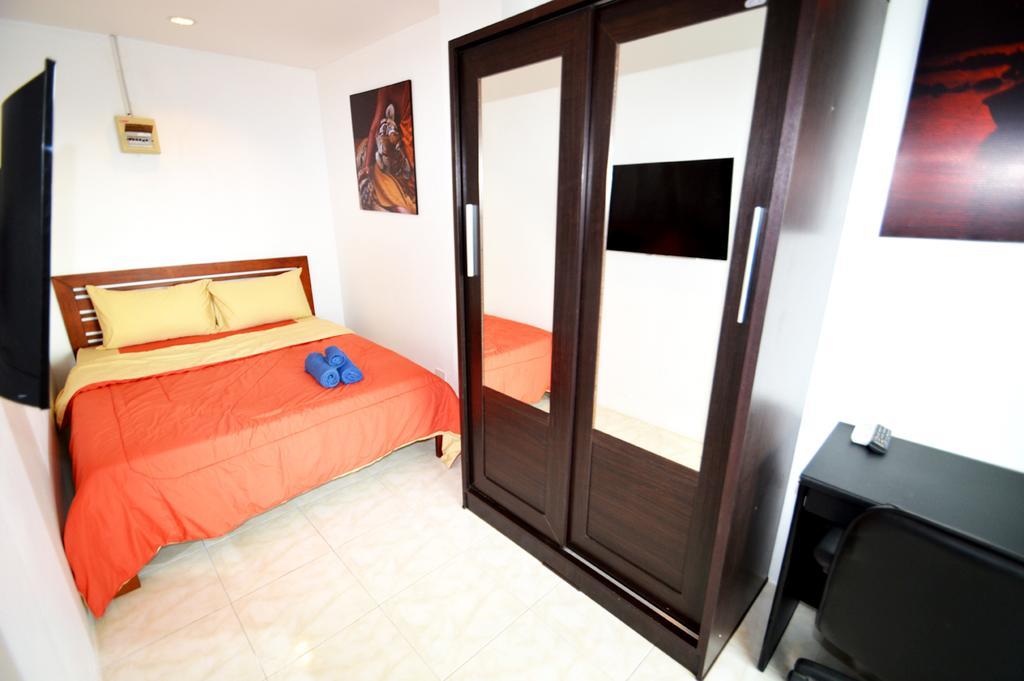 Ruamchok Ocean View Apartment Pattaya Bagian luar foto