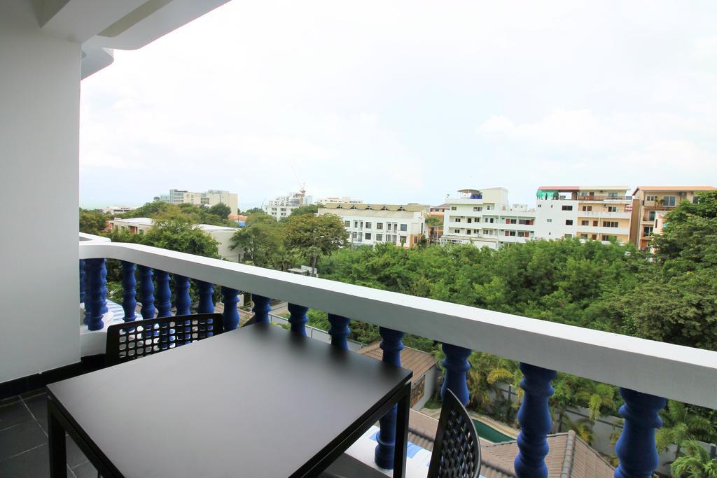 Ruamchok Ocean View Apartment Pattaya Bagian luar foto