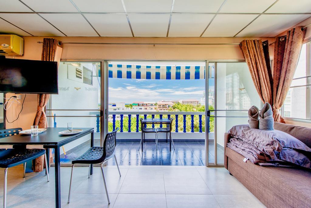 Ruamchok Ocean View Apartment Pattaya Bagian luar foto