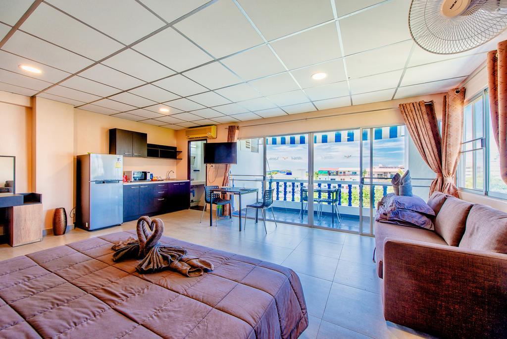 Ruamchok Ocean View Apartment Pattaya Bagian luar foto